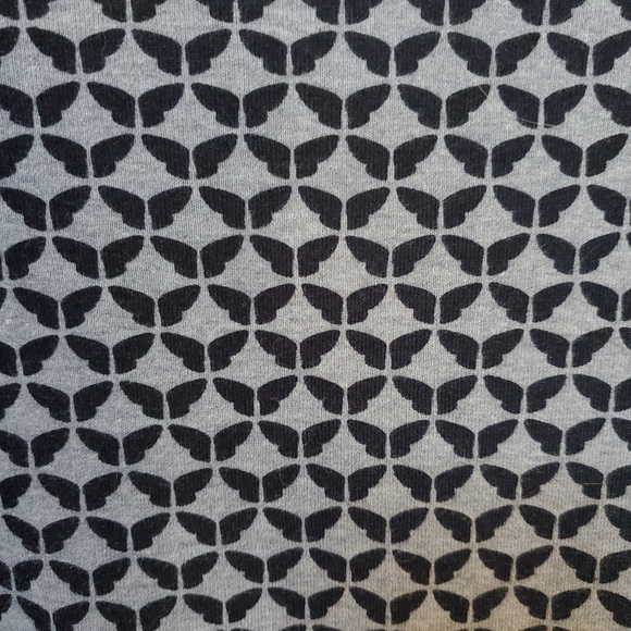 Croft & Barrow gray black butterfly pattern 3/4 sleeve top button down sz small - Picture 5 of 13